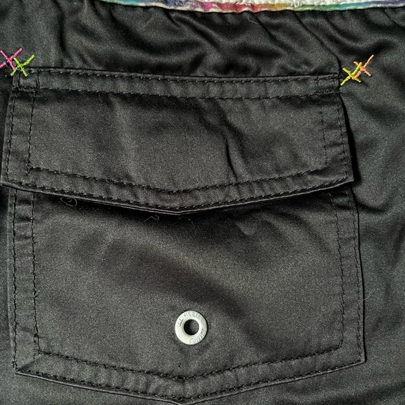 ROXY~Board Shorts-Size 9~Black/White/Rainbow Tie - Picture 5 of 6